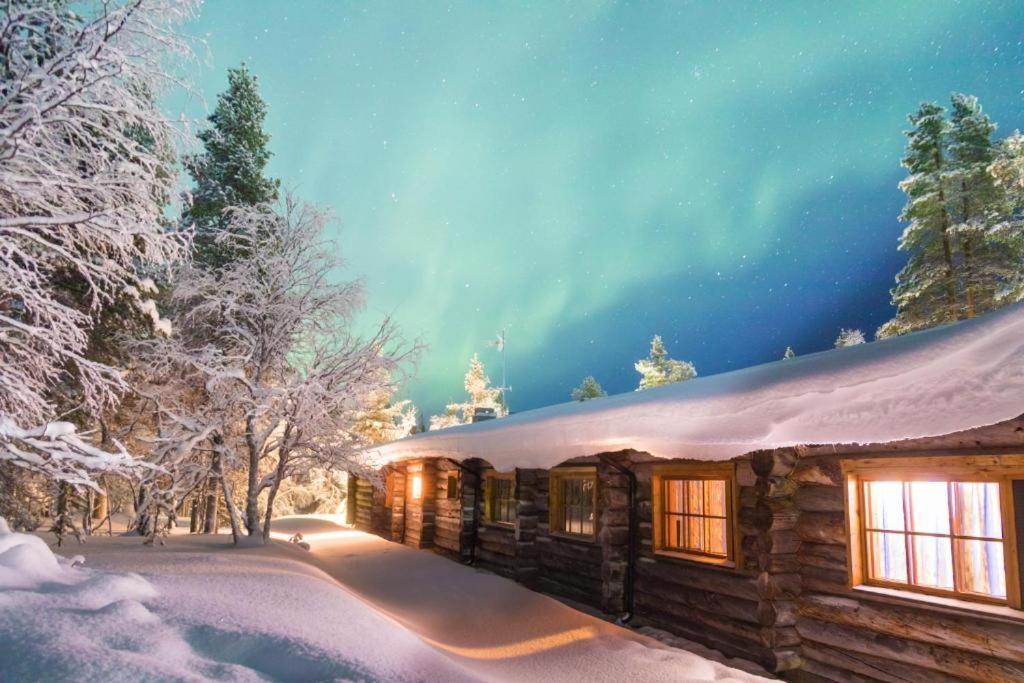 ساريسيلكا Kuukkeli Log Houses Aurora Resort المظهر الخارجي الصورة