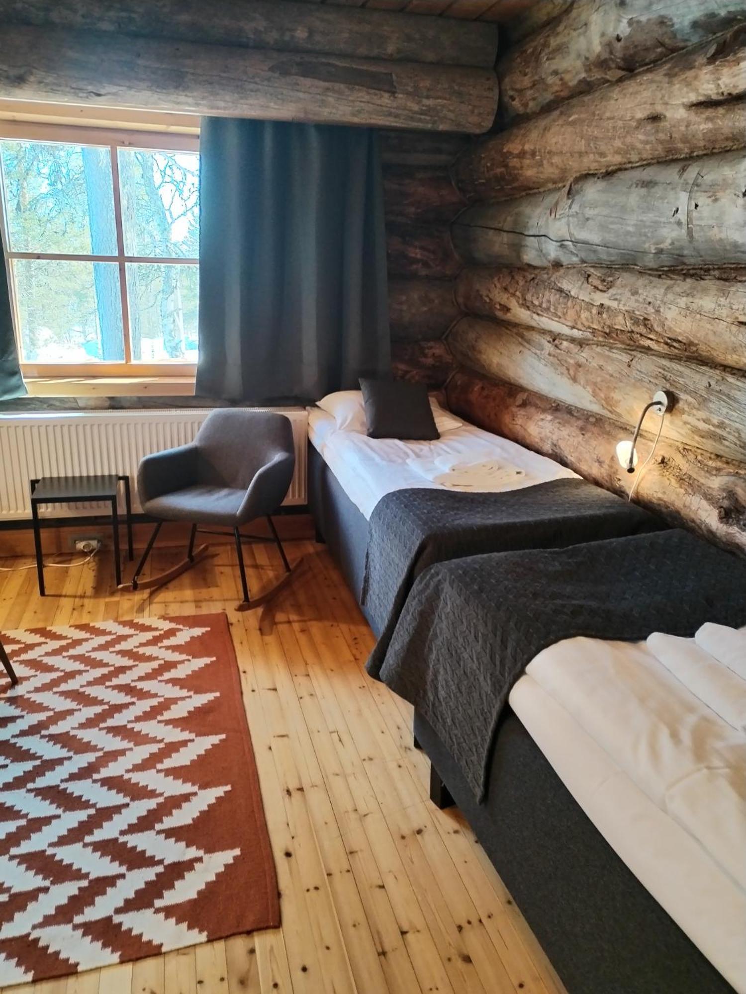 ساريسيلكا Kuukkeli Log Houses Aurora Resort المظهر الخارجي الصورة