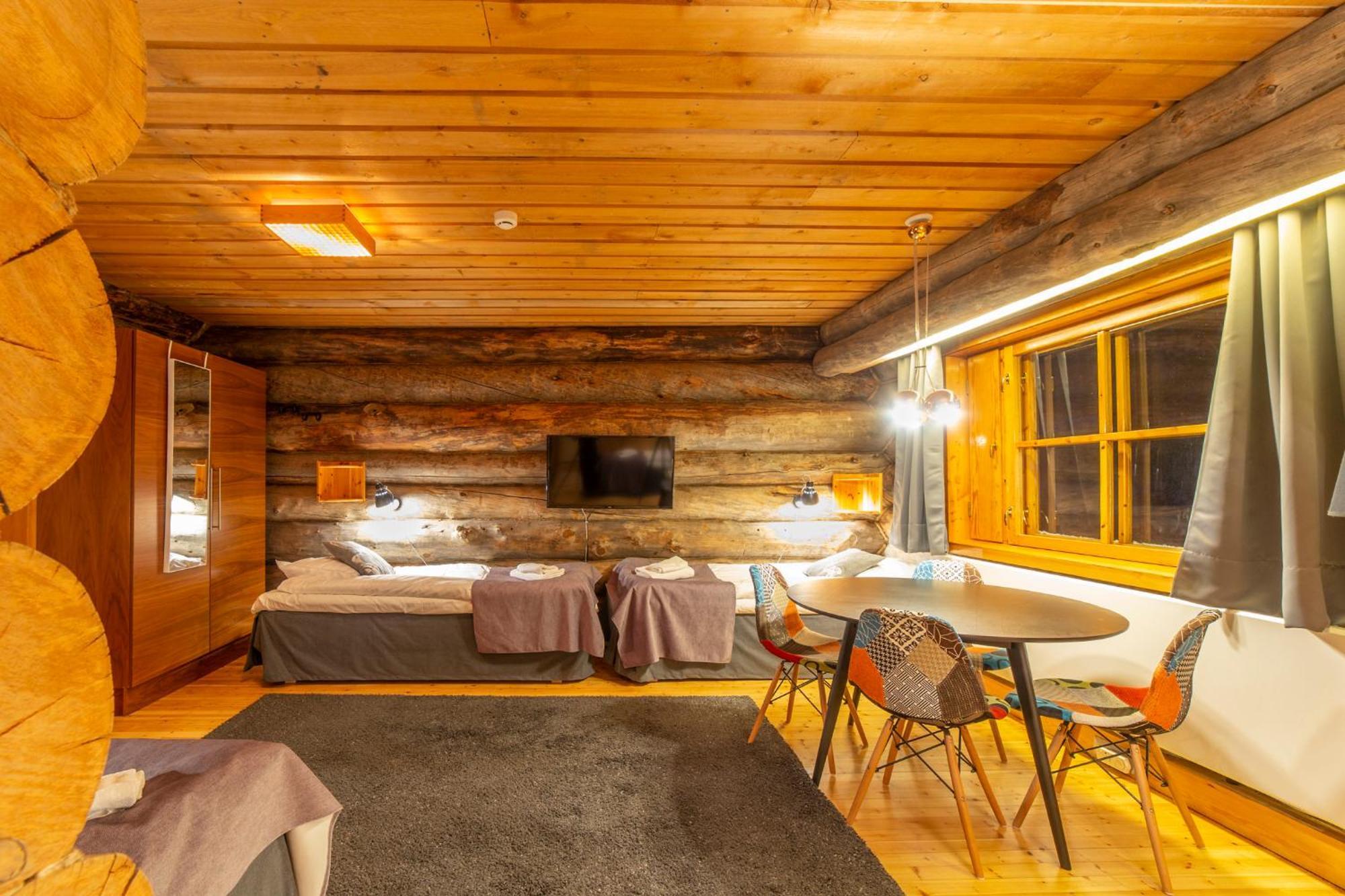 ساريسيلكا Kuukkeli Log Houses Aurora Resort المظهر الخارجي الصورة