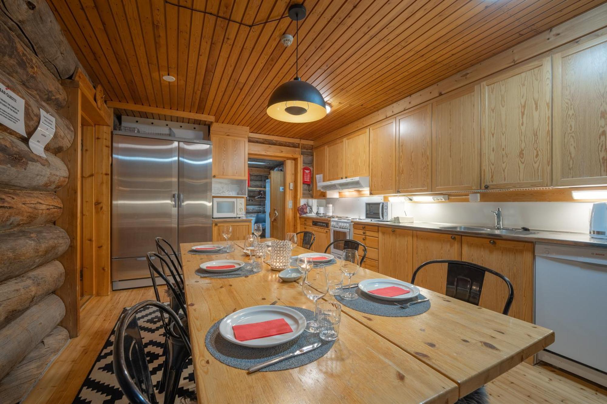 ساريسيلكا Kuukkeli Log Houses Aurora Resort المظهر الخارجي الصورة