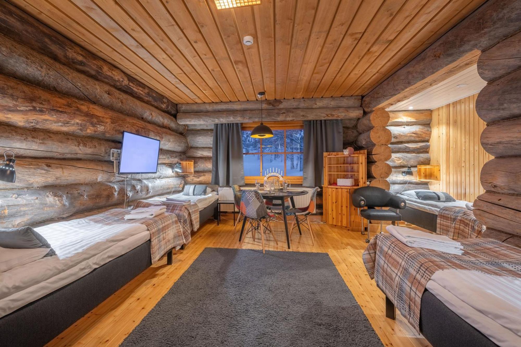 ساريسيلكا Kuukkeli Log Houses Aurora Resort الغرفة الصورة